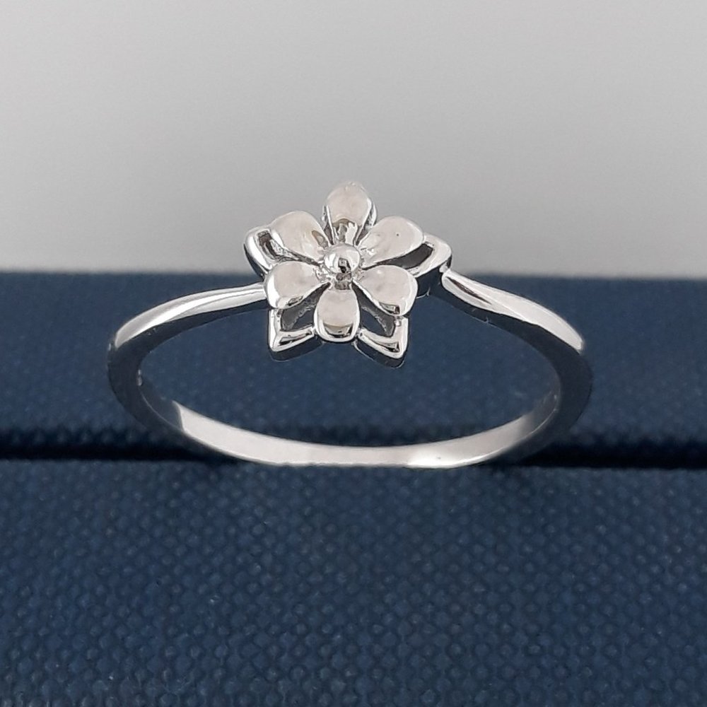 925 Sterling Silver Star Flower Ring